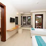 Sundia By Liberty Suncity فندق