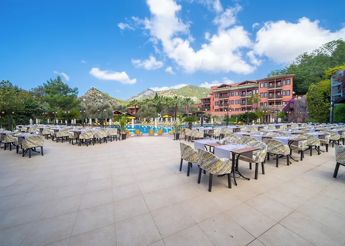Sundia By Liberty Suncity 4* Öludeniz
