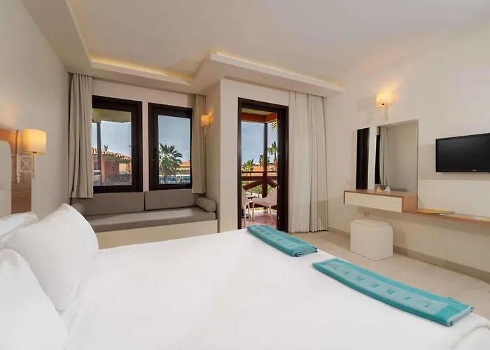 Sundia By Liberty Suncity 4* Öludeniz