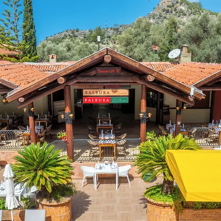 Sundia By Liberty Suncity ホテル 4*