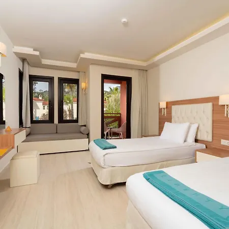 Sundia By Liberty Suncity מלון 4*