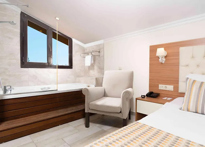 Hotell Sundia By Liberty Suncity Öludeniz