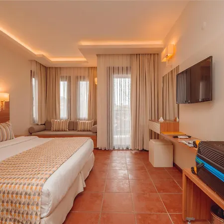 Sundia By Liberty Suncity Hotel